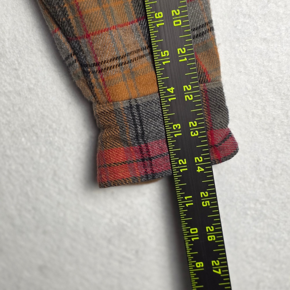 Legendary Whitetails Mens Flannel Button Up Shirt Small Plaid Suede Elbow Patch - Picture 15 of 15